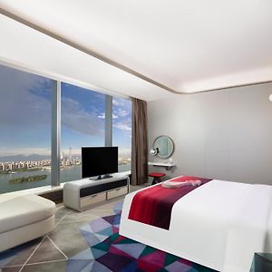 Mega Room Guest room 1 King Jinji Lake view